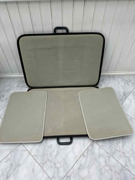 Photo of free Large portfolio carrying case (Potters Bar EN6) #3