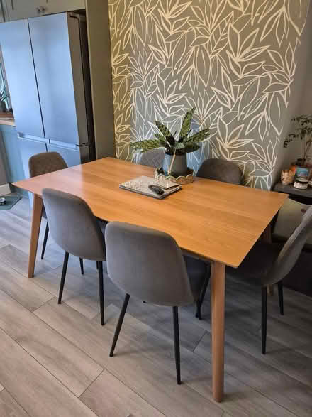 Photo of free Dining room table (Great Barr) #3