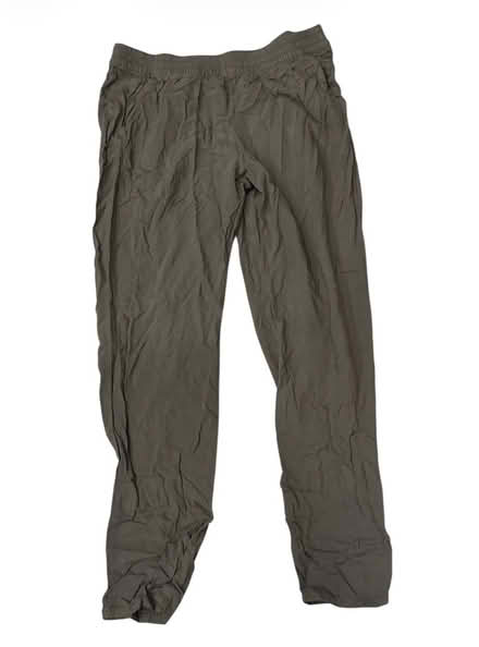 Photo of free H&M Divided Woman’s Pants (Brooklyn Storage) #1