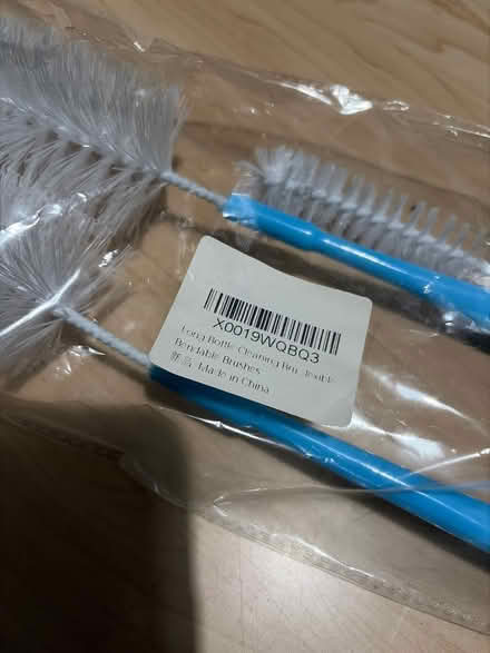 Photo of free Long bottle cleaning brushes (Islington N1) #2