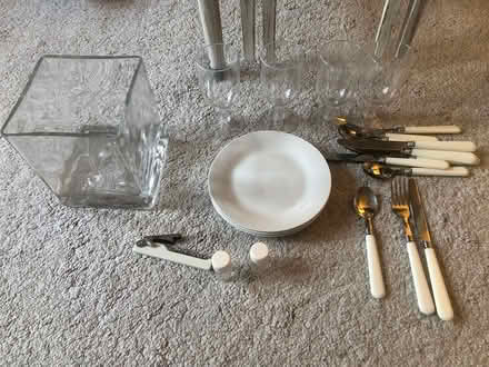 Photo of free Picnic set and a vase (Headley KT18 6) #2
