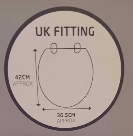 Photo of free New toilet seat (Debden IG10) #3