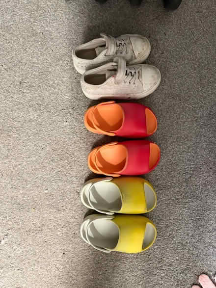 Photo of free Size 9 girls shoes (SG19) #1