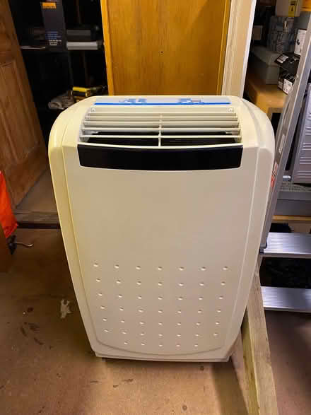 Photo of free Air Conditioner (Harrow HA1) #1