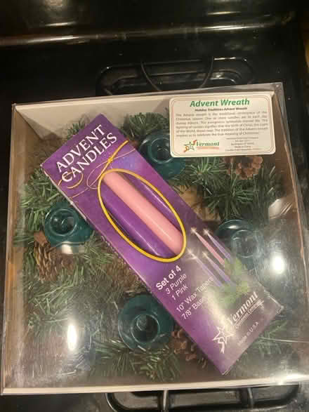Photo of free Advent wreath and candles (Malden Center) #3