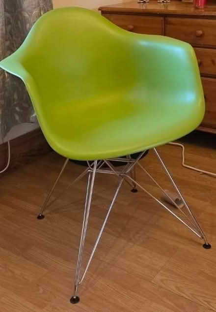 Photo of free Green chair (Saint Ninians FK7) #1