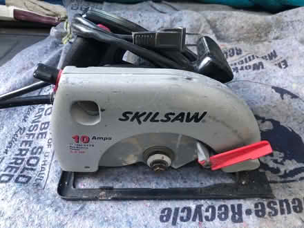 Photo of free Skilsaw, maybe could be fixable? (Scotts Valley by Vine Hill Rd.) #1