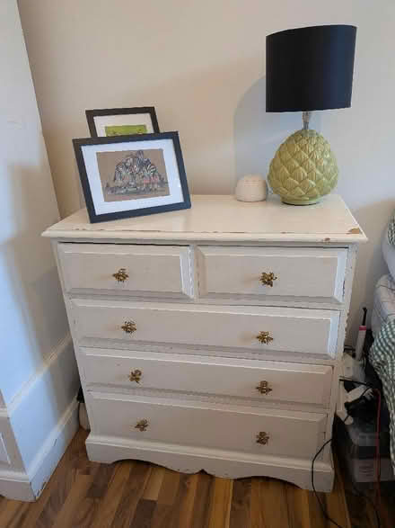 Photo of free White wardrobe and dresser (Crouch End N8) #2