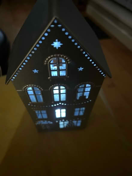 Photo of free House decoration with LED candle (Leicester LE1) #1