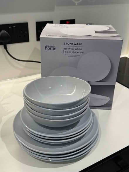 Photo of free 12 Piece Dinner Set Plates (Union M3) #1