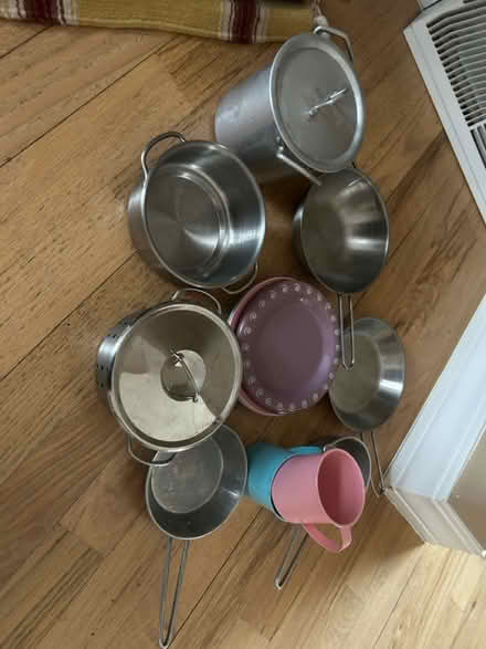 Photo of free Play set pots & pans, cups, plates (East Boulder) #1