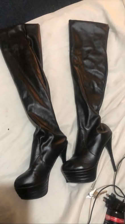 Photo of free Women’s leather boots (L5) #1