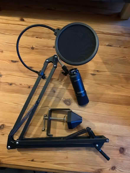 Photo of free Microphone and stand for PC (Threlkeld CA11) #1