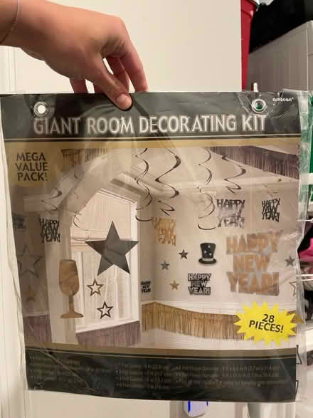 Photo of free Party Decorations + NYE Hats (Shaw) #1