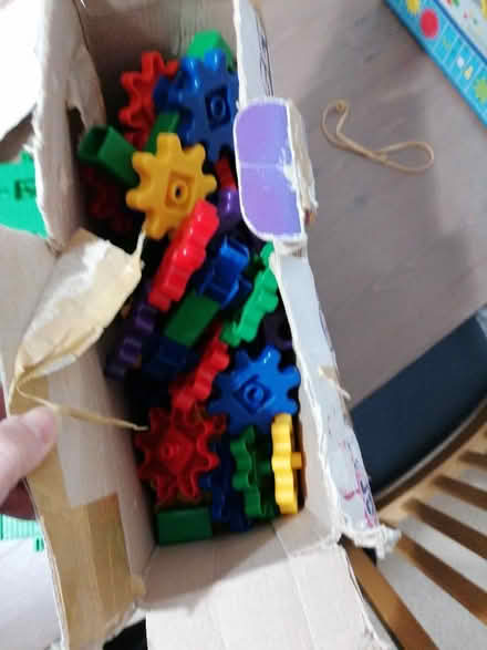 Photo of free Building set, gears (Langney BN23) #3