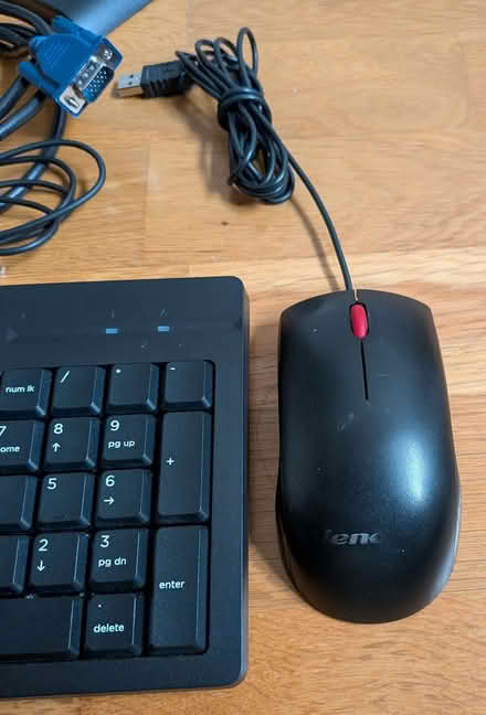 Photo of free 17" LCD Monitor, Keyboard, and Mouse (ME13) #4