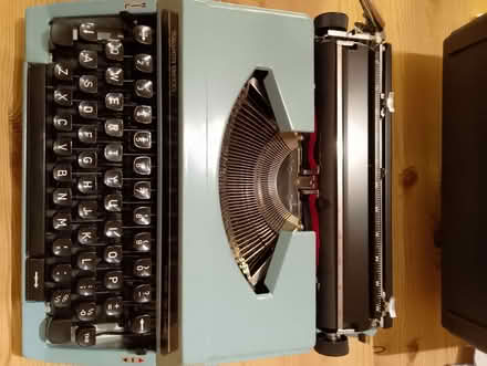 Photo of free Silver Reed Typewriter (CO11) #1