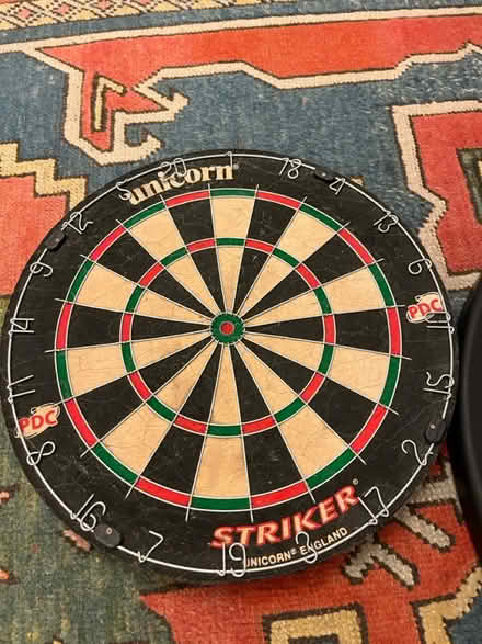 Photo of free Dartboard and darts (TN13 Sevenoaks) #1