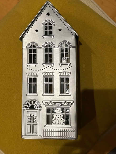 Photo of free House decoration with LED candle (Leicester LE1) #2