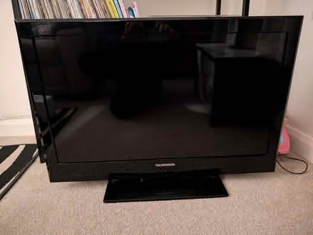 Photo of free 32" tv (Skipton BD23) #1