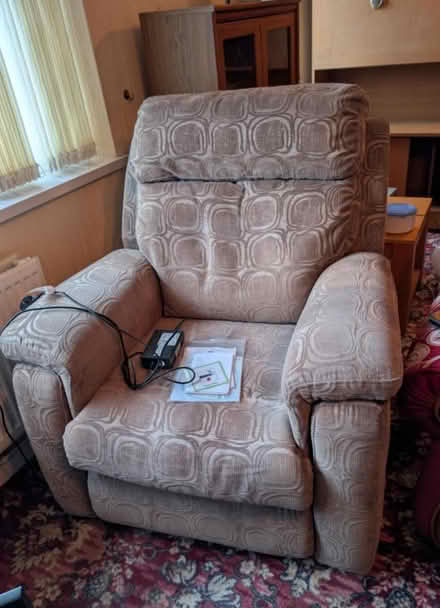 Photo of free Electric Recliner Chair (Rotherham S25) #1
