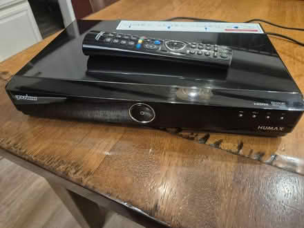 Photo of free YouView Freeview set top box (Quorn LE12) #1