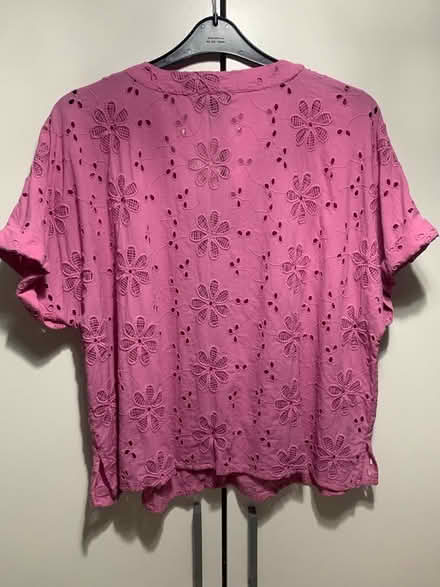 Photo of free New Look Floral Top (Colney Hatch N10) #2