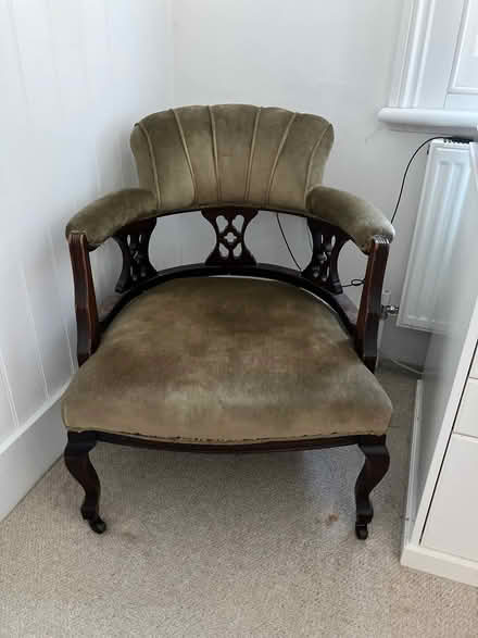 Photo of free Victorian nursing chair (Wandsworth Common SW17) #1