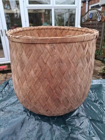 Photo of free woven plant pot container (North Hillingdon UB10) #2