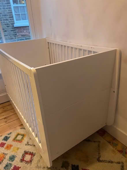 Photo of free Snuzkot cot bed (with or without mattress) (Hanwell W13) #4
