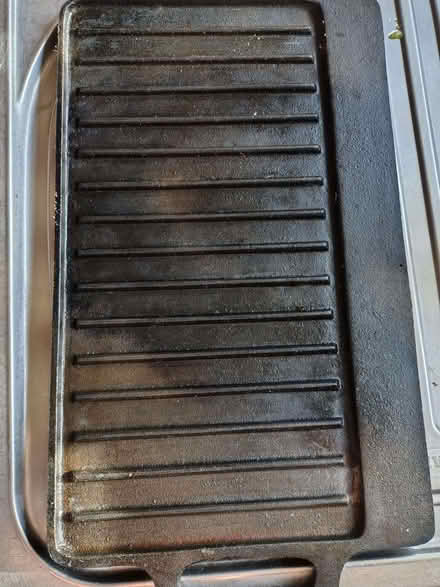 Photo of free Cast iron griddle (Brize Norton OX18) #1