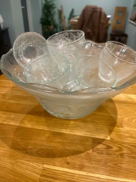 Photo of free Punch bowl with glasses (CH61) #2
