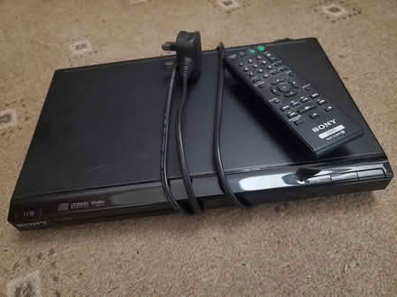 Photo of free Dvd player, can't get it to open (Clayton Bridge M40) #1