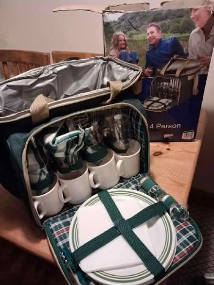 Photo of free Picnic Hamper (Bethel LL55) #1