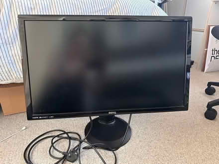 Photo of free 27 inch monitor (Daubeney Road, E5) #1