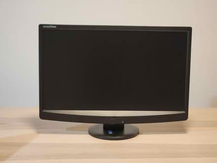 Photo of free Old PC (no harddrive!) + HD monitor (O'Hare (near Rosemont)) #4