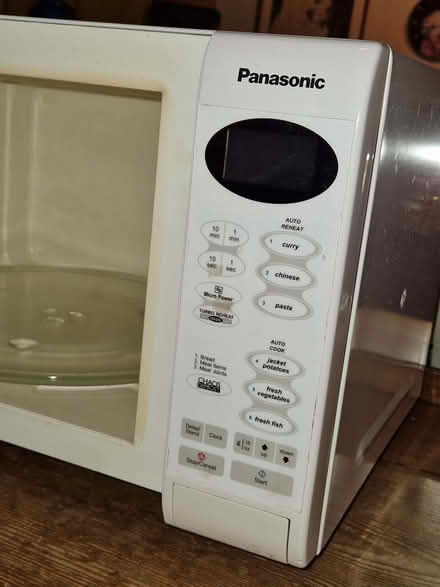 Photo of free Microwave 900 watt (Chilcompton) #3