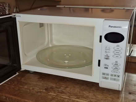 Photo of free Microwave 900 watt (Chilcompton) #2