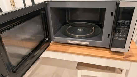 Photo of free Microwave (Catford SE6) #3