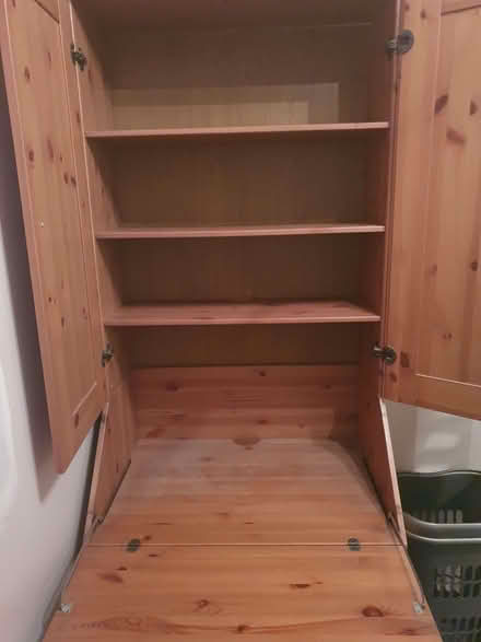 Photo of free Computer desk with shelves (Rotherhithe SE16) #2