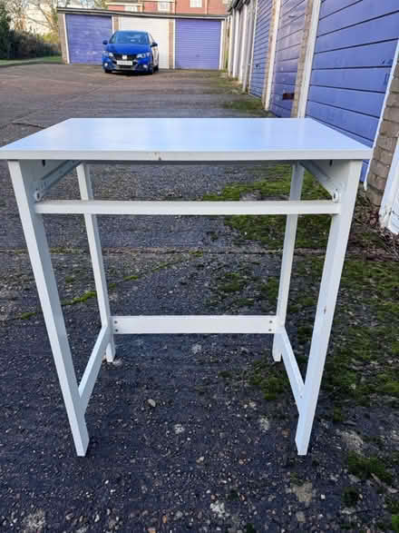 Photo of free Slim desk/dressing table (BR3) #1