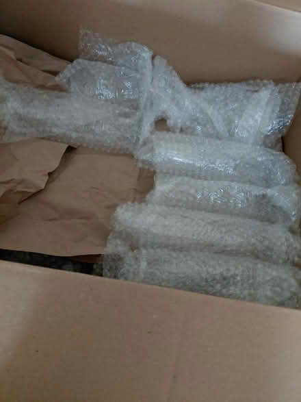 Photo of Bubble wrap and boxes (Scarisbrick L40) #1