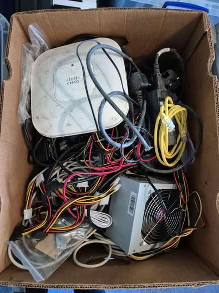 Photo of free Computer cables / hardware (Lichfield (Dimbles WS13)) #1