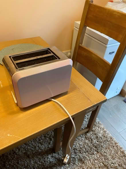 Photo of free Pink toaster (Seaton Sluice NE26) #1
