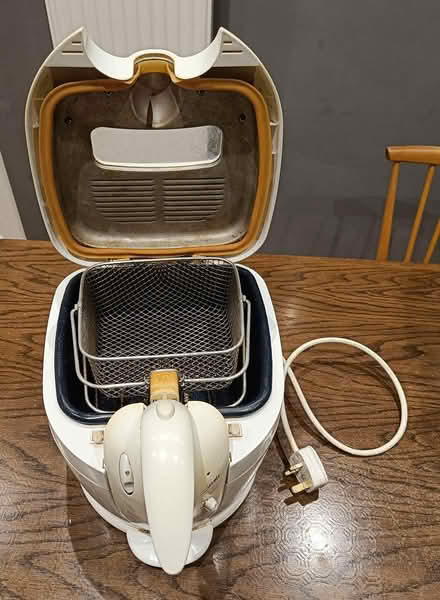 Photo of free Deep fat fryer (Exeter EX2) #1