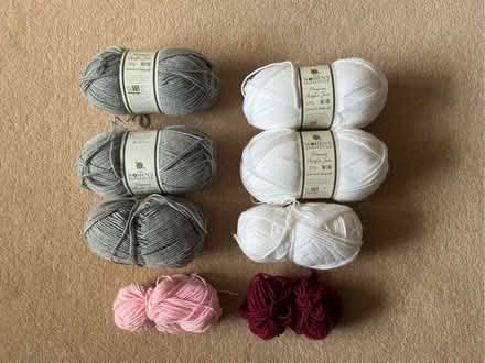 Photo of free Acrylic yarn (Cookham SL6) #1