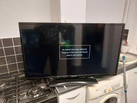 Photo of free Flat-screen tv with fault (TW14 Feltham) #1