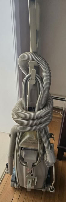 Photo of free Hoover floor cleaner (10461 bronx Westchester Ave) #4