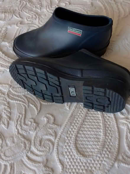 Photo of free Navy Blue 'Town & Country' Welly-Shoes Size 3/36 (Bexhill TN39) #1