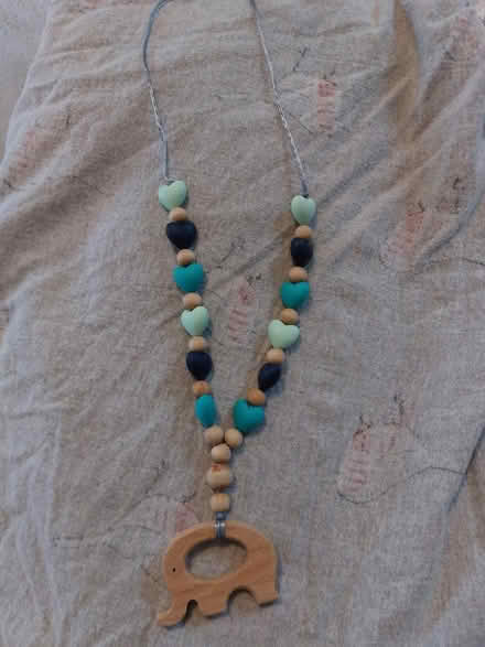 Photo of free Baby teething chew necklace/amber (Wrose BD2) #3